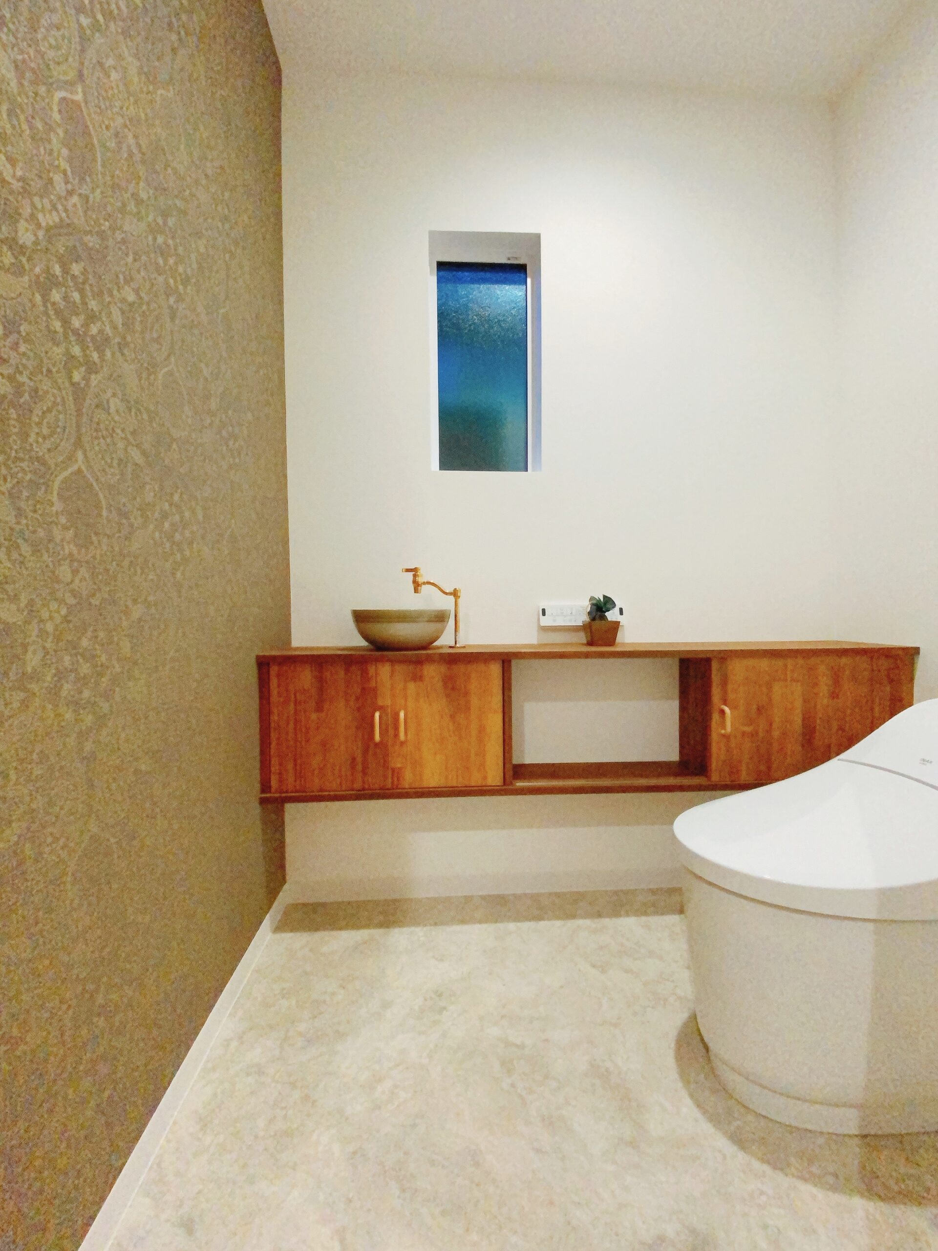 新たなる平安の家